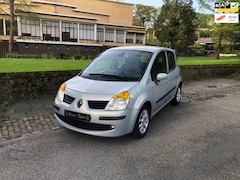 Renault Modus - 1.4-16V Privilège Luxe (hoge instap/fietsenrek)