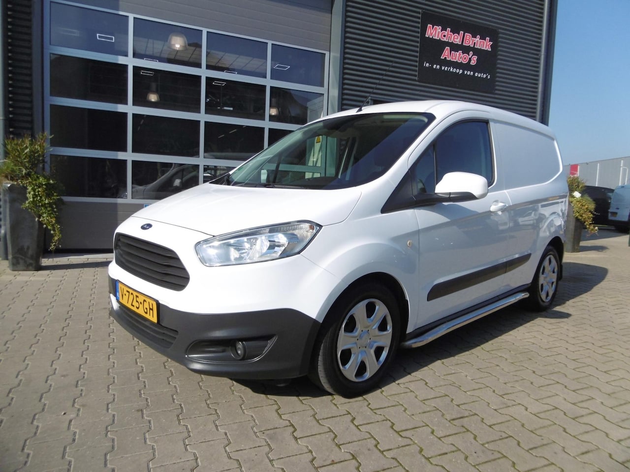 Ford Transit Courier - 1.5 TDCI Trend Airco Schuifdeur - AutoWereld.nl