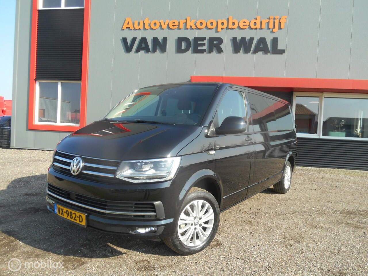 Volkswagen Transporter - 2.0 TDI L2H1 DC Highline 2.0 TDI L2H1 DC Highline - AutoWereld.nl