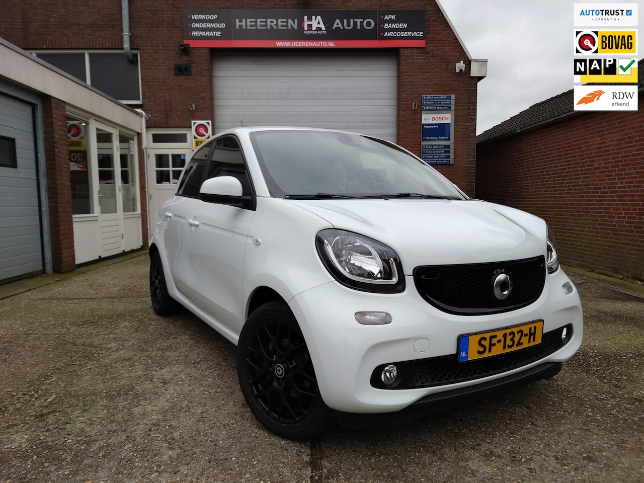 Smart Forfour - electric drive prime Electric drive prime, Camera, Navigatie, Stoelverwarming, Cruise control, Subsidie mogelij - AutoWereld.nl