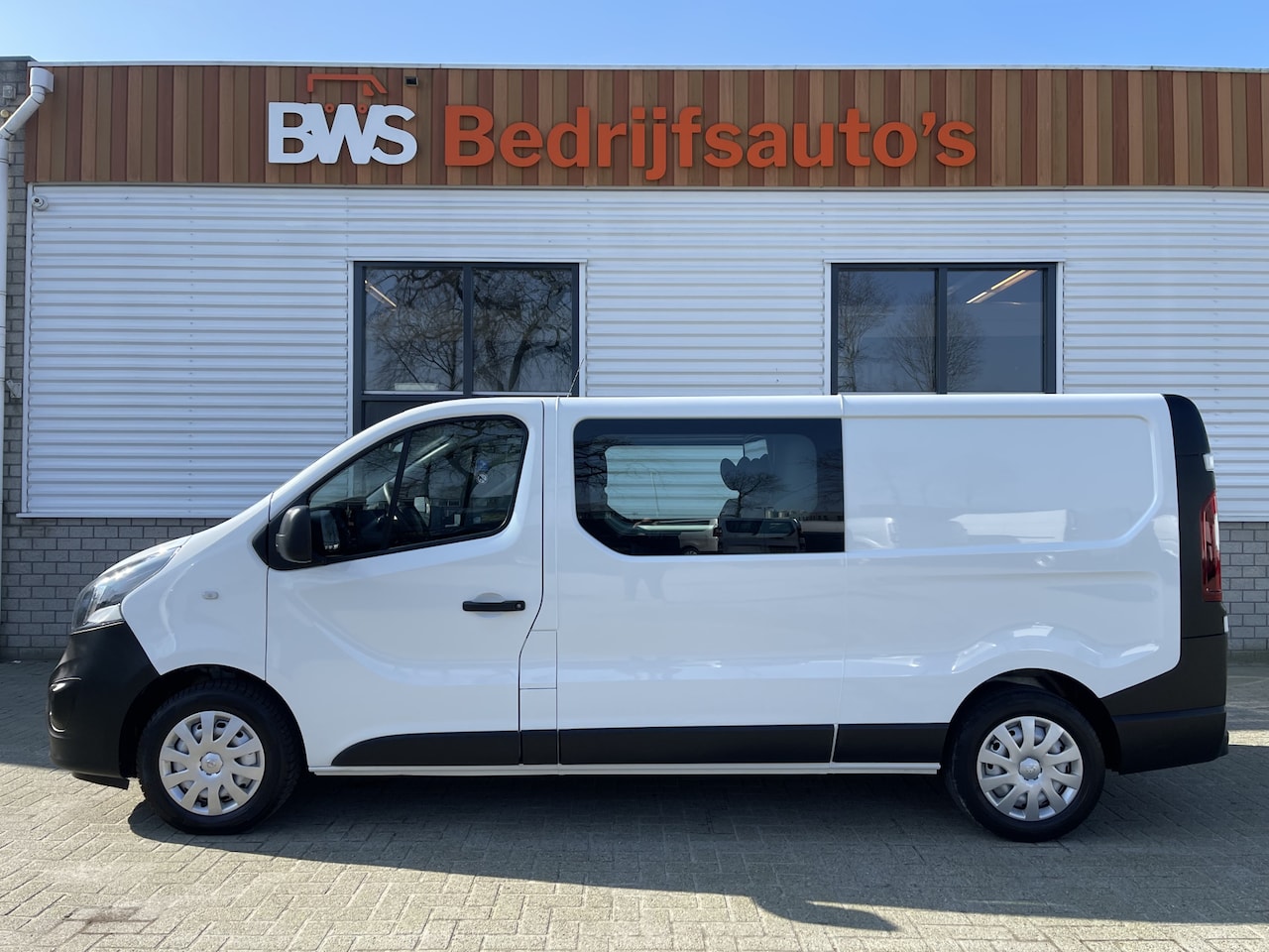 Opel Vivaro - 1.6 CDTI 125pk L2H1 DC 5 persoons Edition EcoFlex / vaste prijs rijklaar € 16.950 ex btw / - AutoWereld.nl