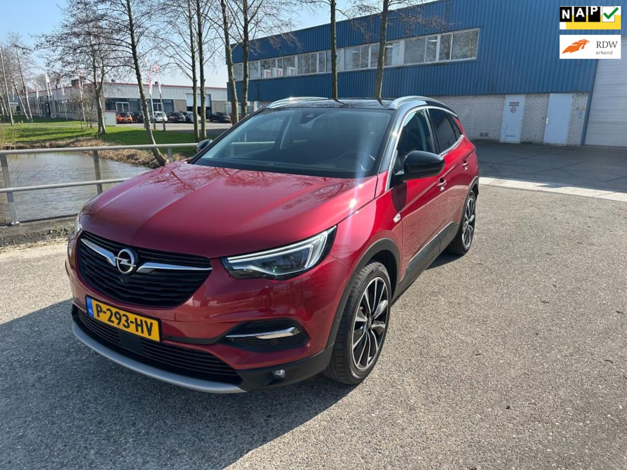 Opel Grandland X - 1.6 Turbo Hybrid4 Ultimate!Camera!19"!PDC!Navi!Bomvoll! - AutoWereld.nl