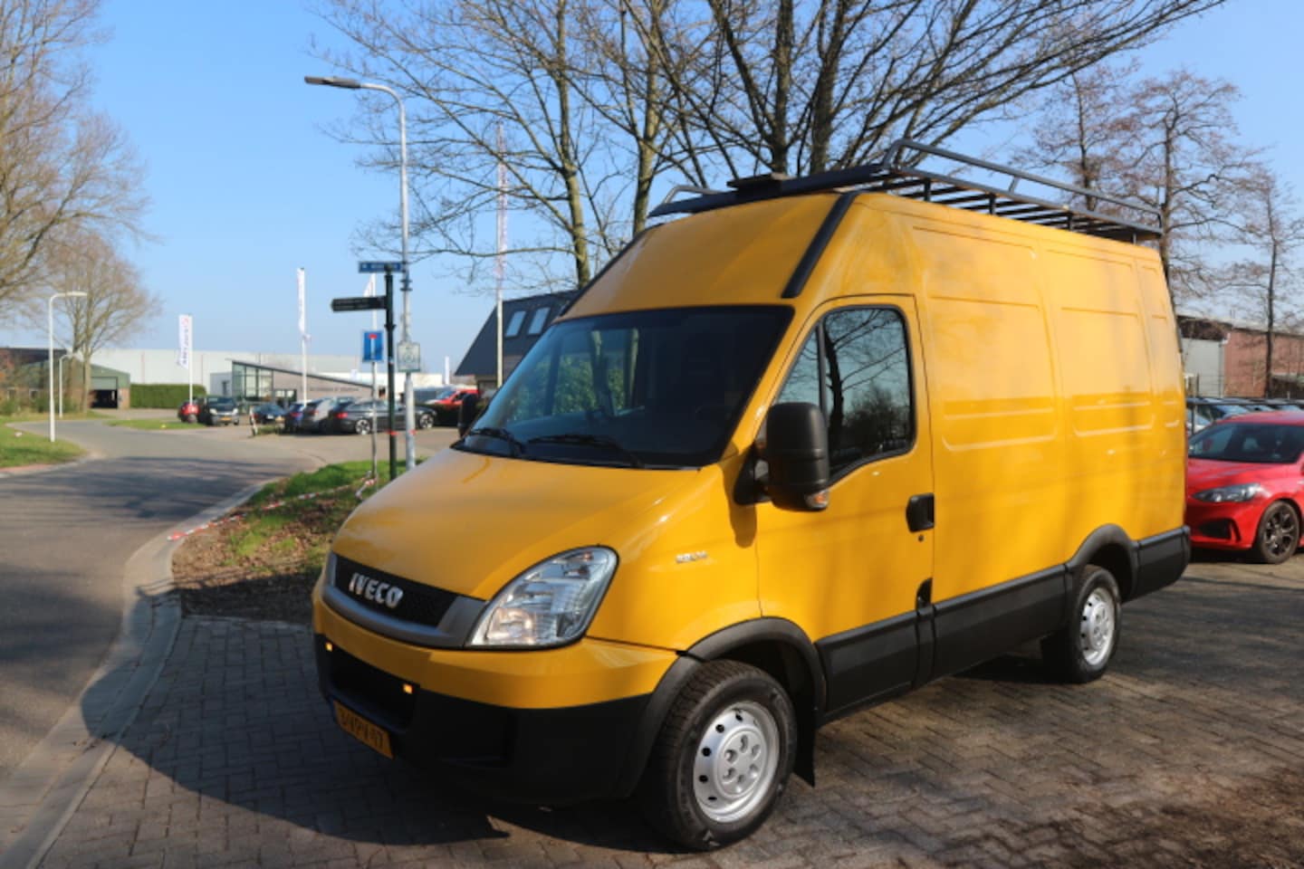 Iveco Daily - 29 L 13V 300 H2 L 29 L 13V 300 H2 L - AutoWereld.nl