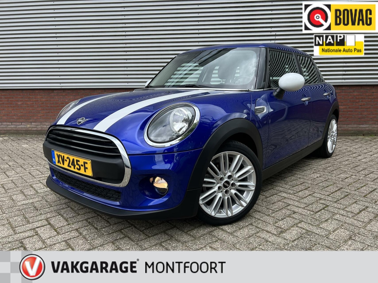 MINI One - 1.5 Sport|Automaat|Navi|1e eigenaar auto - AutoWereld.nl