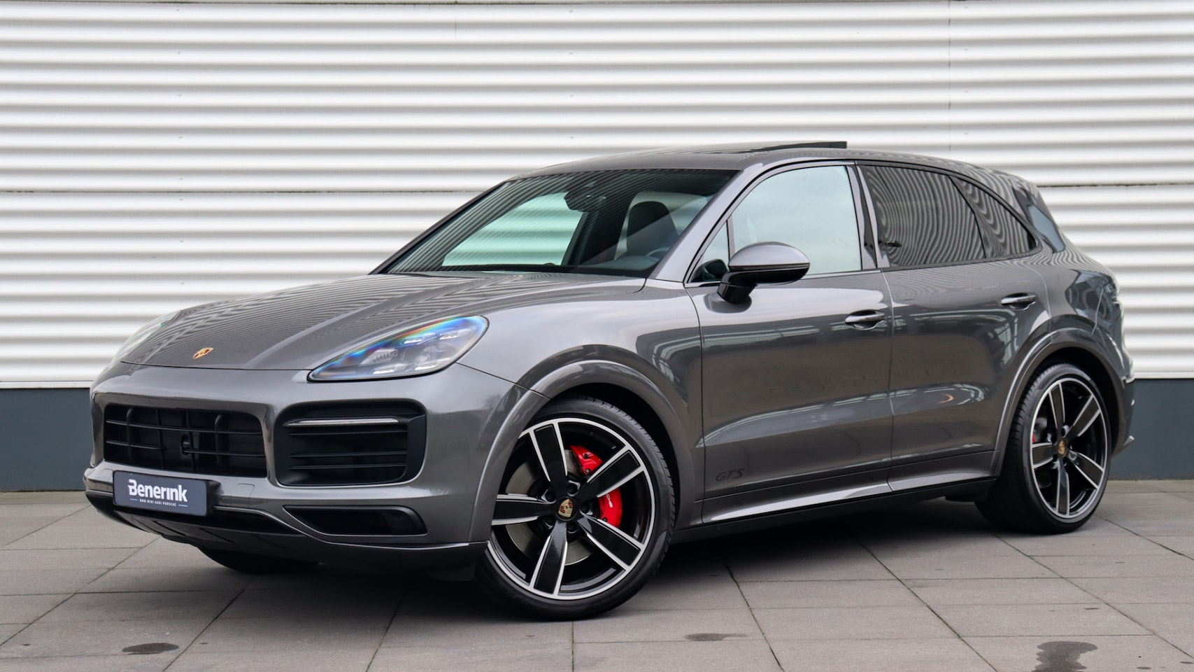 Porsche Cayenne - 4.0 GTS | Panoramadak | BOSE Sound | Trekhaak | LED Matrix | Achterasbesturing - AutoWereld.nl