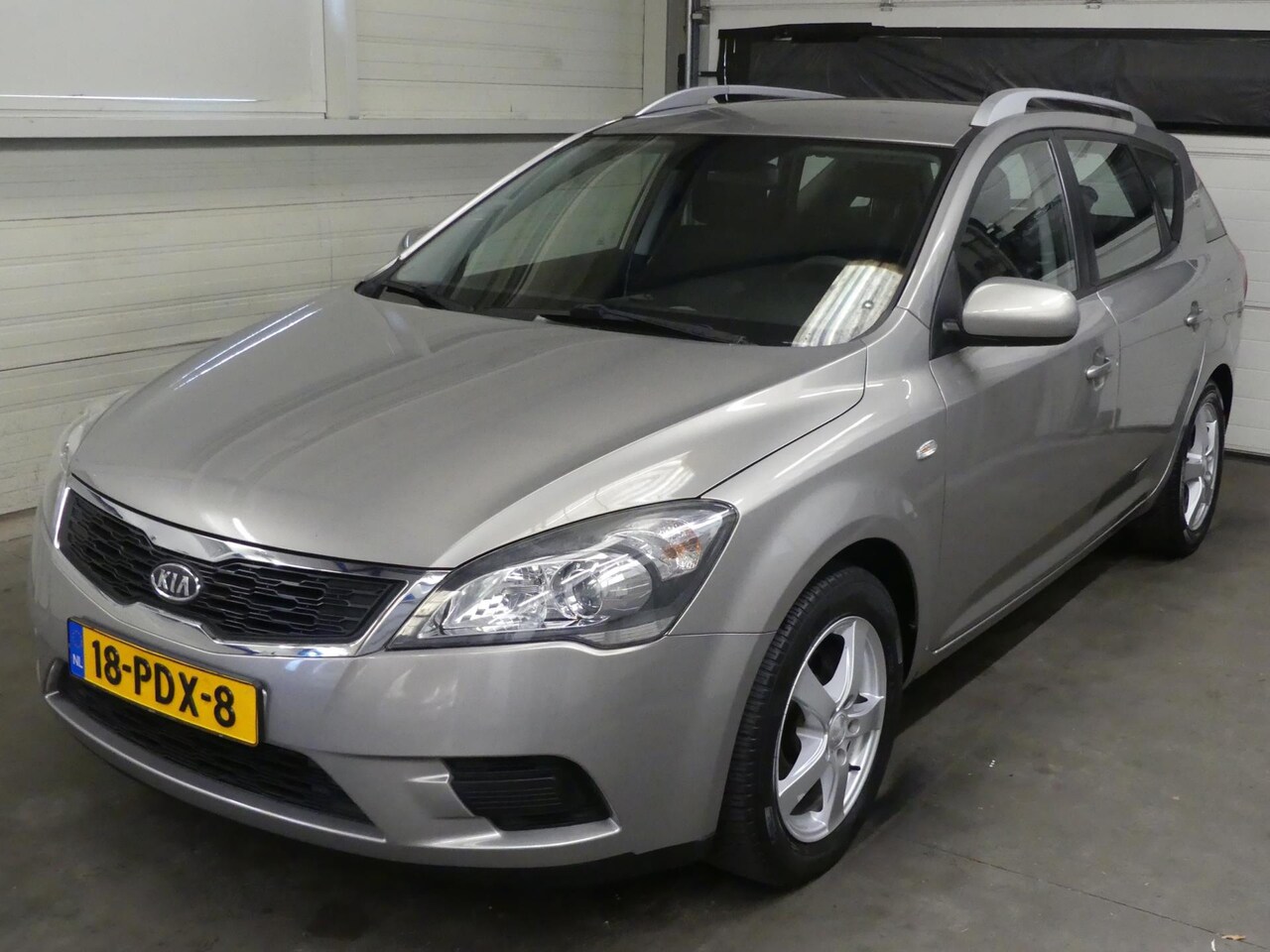 Kia Cee'd - 1.4 CVVT X-tra - Airco - Trekhaak - Netjes Onderhouden - AutoWereld.nl