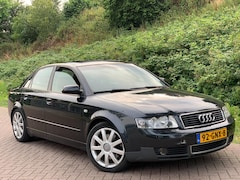 Audi A4 Limousine - 2.5 TDI Quattro Exclusive SCHUIFDAK CLIMA