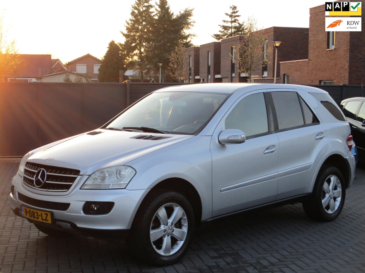 Mercedes-Benz M-klasse - 280 CDI AUT GRIJS KENTEKEN !! - AutoWereld.nl