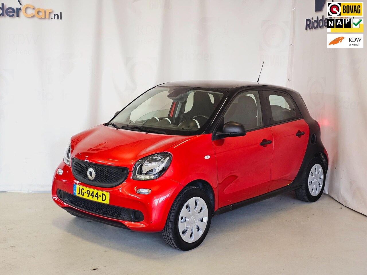 Smart Forfour - 1.0 Pure|1E EIG|NAP|CRUISE|BLUETOOTH|AIRCO|ELEK RAMEN|CENTR DEUR - AutoWereld.nl