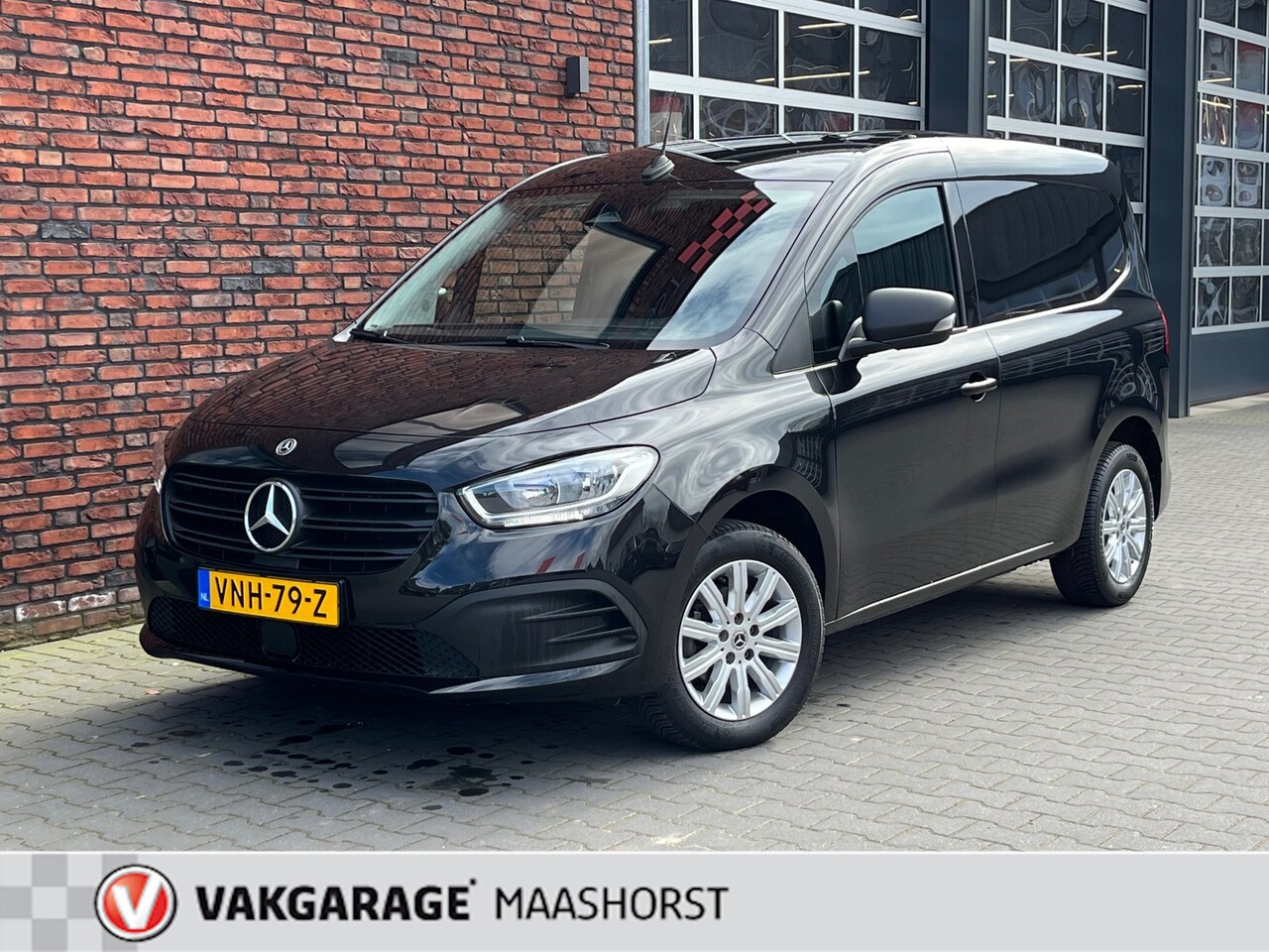 Mercedes-Benz Citan - 110 CDI L1 Base AchteruitrijCamera/Navigatie/DAB/Clima/Airco/Cruise/Trekhaak/AppleCarplay - AutoWereld.nl