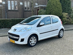 Peugeot 107 - 1.0-12V XS 2011 5-deurs Airco Zuinig 1 jaar apk