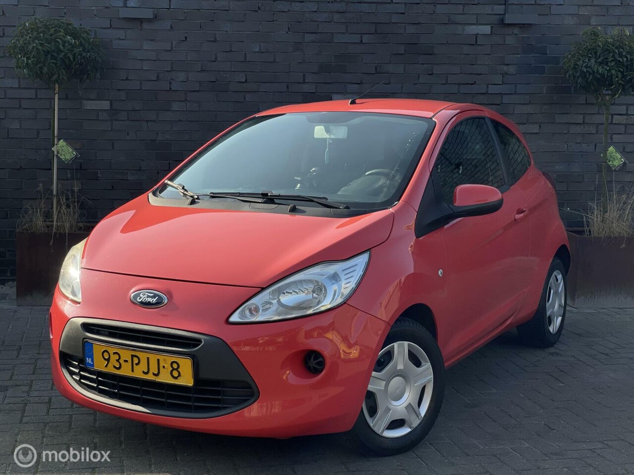 Ford Ka - 1.2 Comfort -AIRCO- Apk (16-09-2024) *INRUIL MOGELIJK!* - AutoWereld.nl