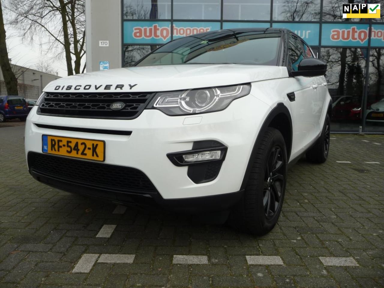 Land Rover Discovery Sport - 2.0 TD4 HSE 2.0 TD4 HSE - AutoWereld.nl