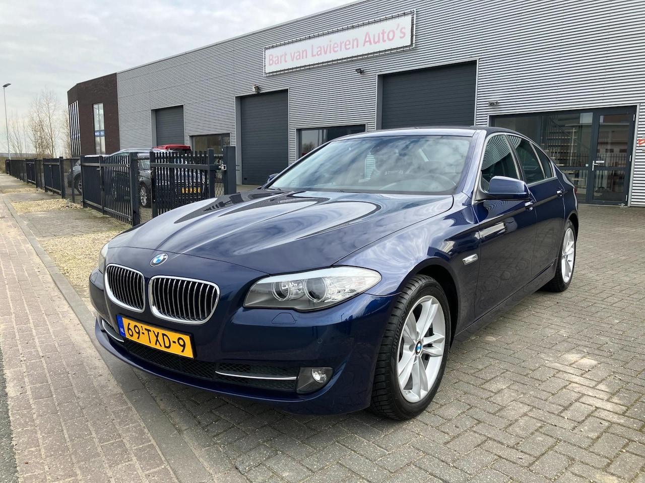 BMW 5-serie - 520i AUTOMAAT - AutoWereld.nl