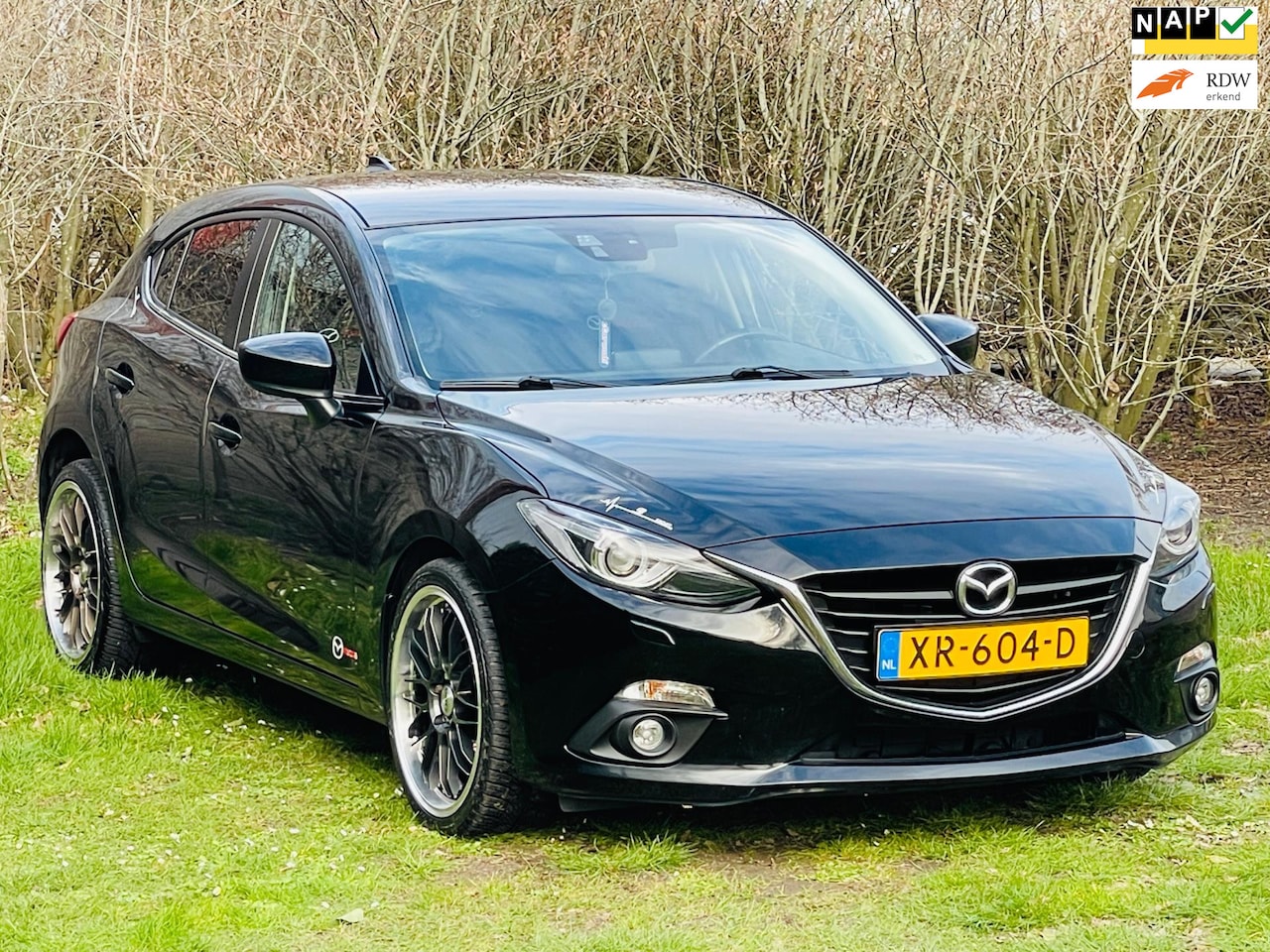 Mazda 3 Sport - 2.0 GT-M/Trekhaak/Navi/2X TV DVD/Sportiefuitlaat/ - AutoWereld.nl