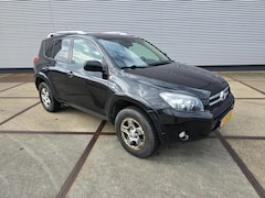 Toyota RAV4 - 2.2 D-CAT Linea Sol