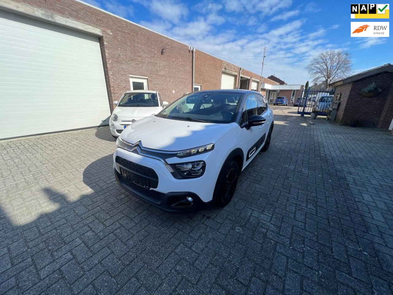 Citroën C3 - 1.2 PureTech Shine AUTOMAAT - AutoWereld.nl