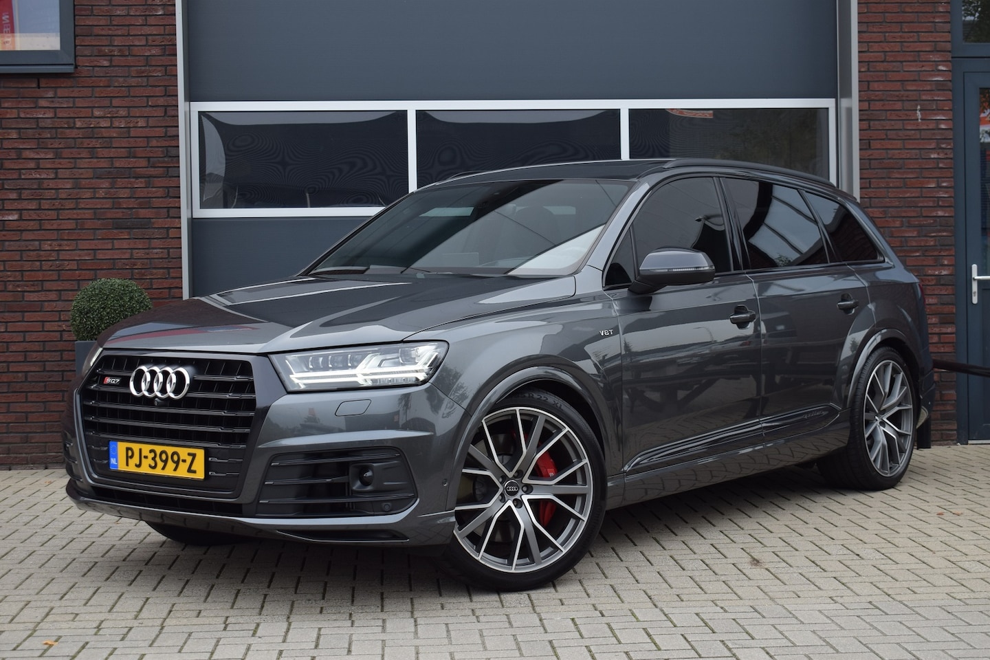 Audi SQ7 - 4.0 V8 TDI Quattro - Rolstabi - Pano - 22" - Trekhaak - AutoWereld.nl