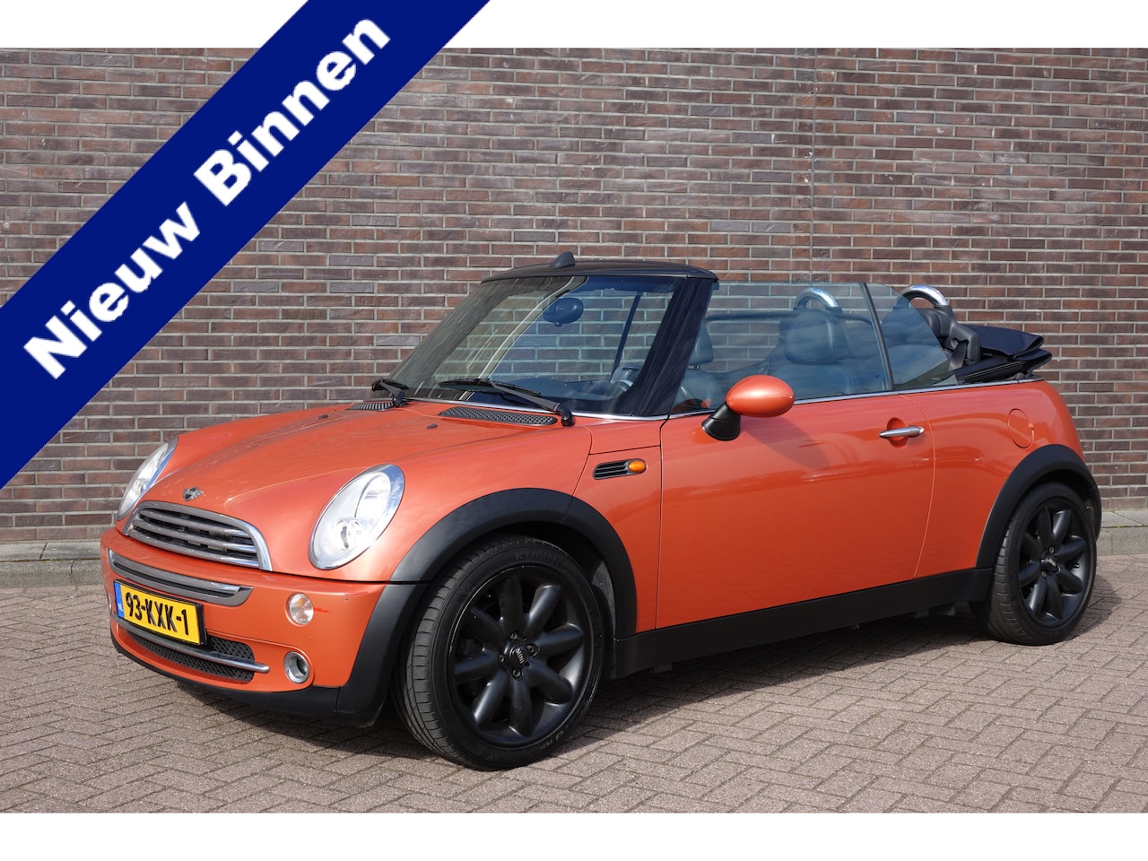 MINI Cabrio - 1.6 Cooper Pepper Cabriolet, keurige auto 17" velgen, blauwe kap - AutoWereld.nl