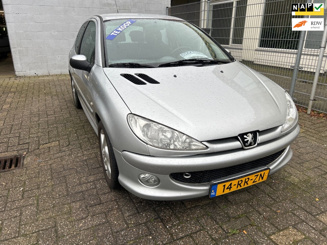 Peugeot 206 - 1.4-16V Quiksilver 1.4-16V Quiksilver - AutoWereld.nl