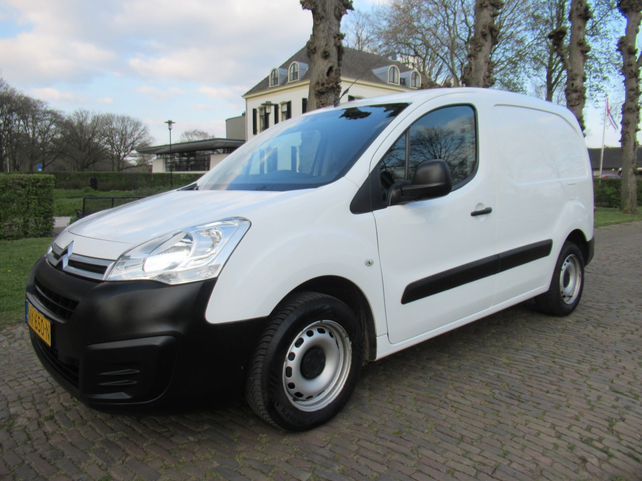 Citroën Berlingo - 1.6 BlueHDI 75 Comfort Airco Cruisecontrol Achteruitrijcamera***Nette Bus***Btw Bus***Apk - AutoWereld.nl