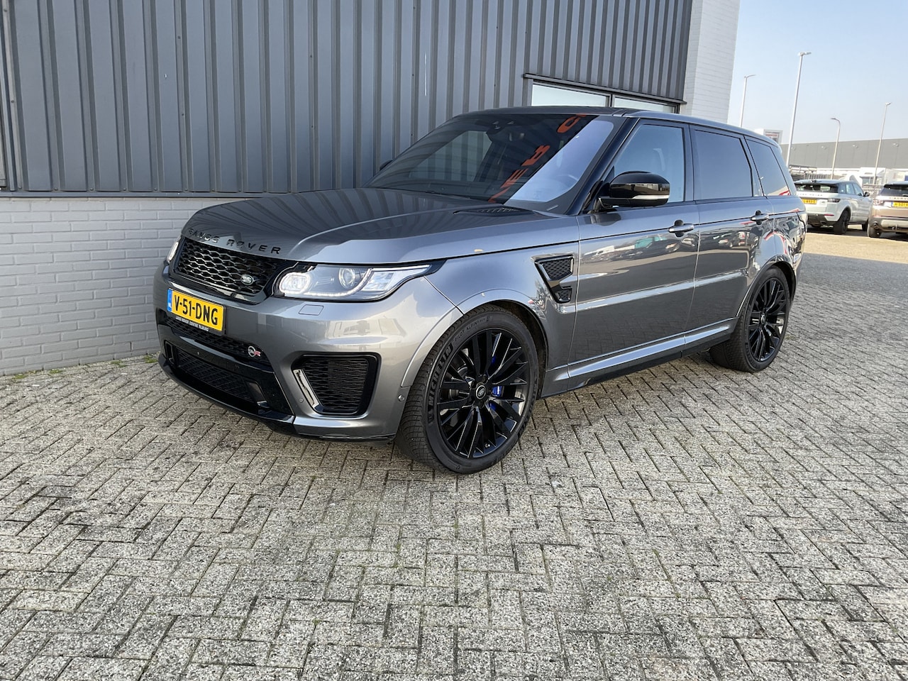 Land Rover Range Rover Sport - SVR Grijs kenteken - AutoWereld.nl