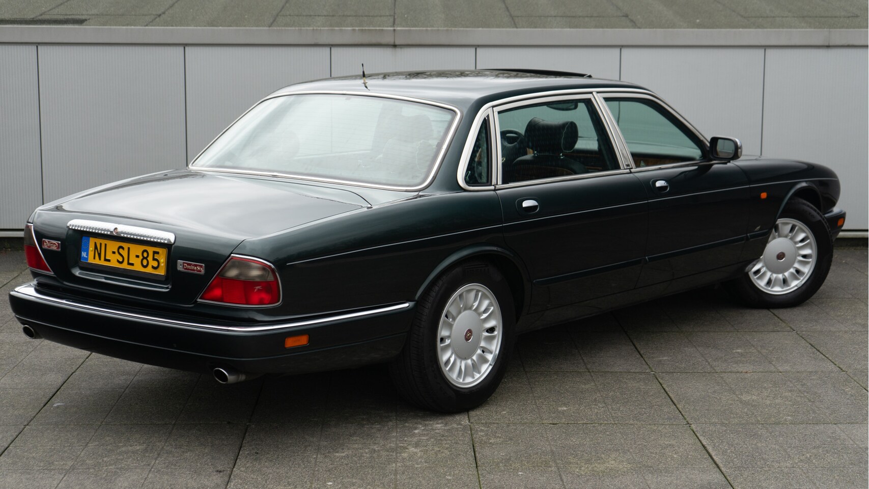 Daimler Double Six 6.0 V12 Century LWB Origineel NL Munsterhuis ...