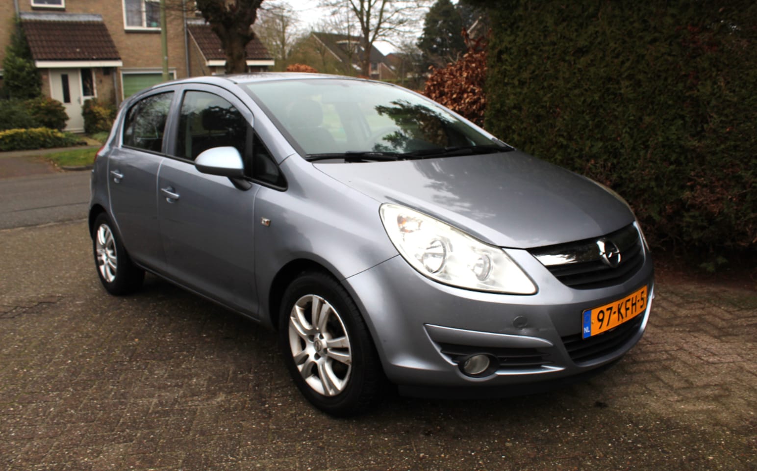 Opel Corsa - 1.2-16V Enjoy 1.2 16V ENJOY - AutoWereld.nl