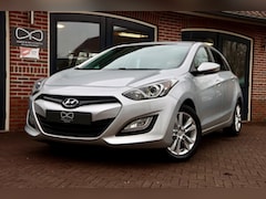 Hyundai i30 - 1.6 GDI i-Vision | NAVIGATIE | CAMERA | AIRCO | STOELVERWARMING