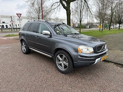 Volvo XC90 - 3.2 Executive R-LINE, NL-AUTO, NAP, YOUNGTIMER, LAGE KM, 7-ZITS, TREKHAAK, TOPSTAAT!