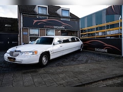 Lincoln Town Car - 4.6 SIGNATURE LIMOSINE MET EXTREEM GELUID