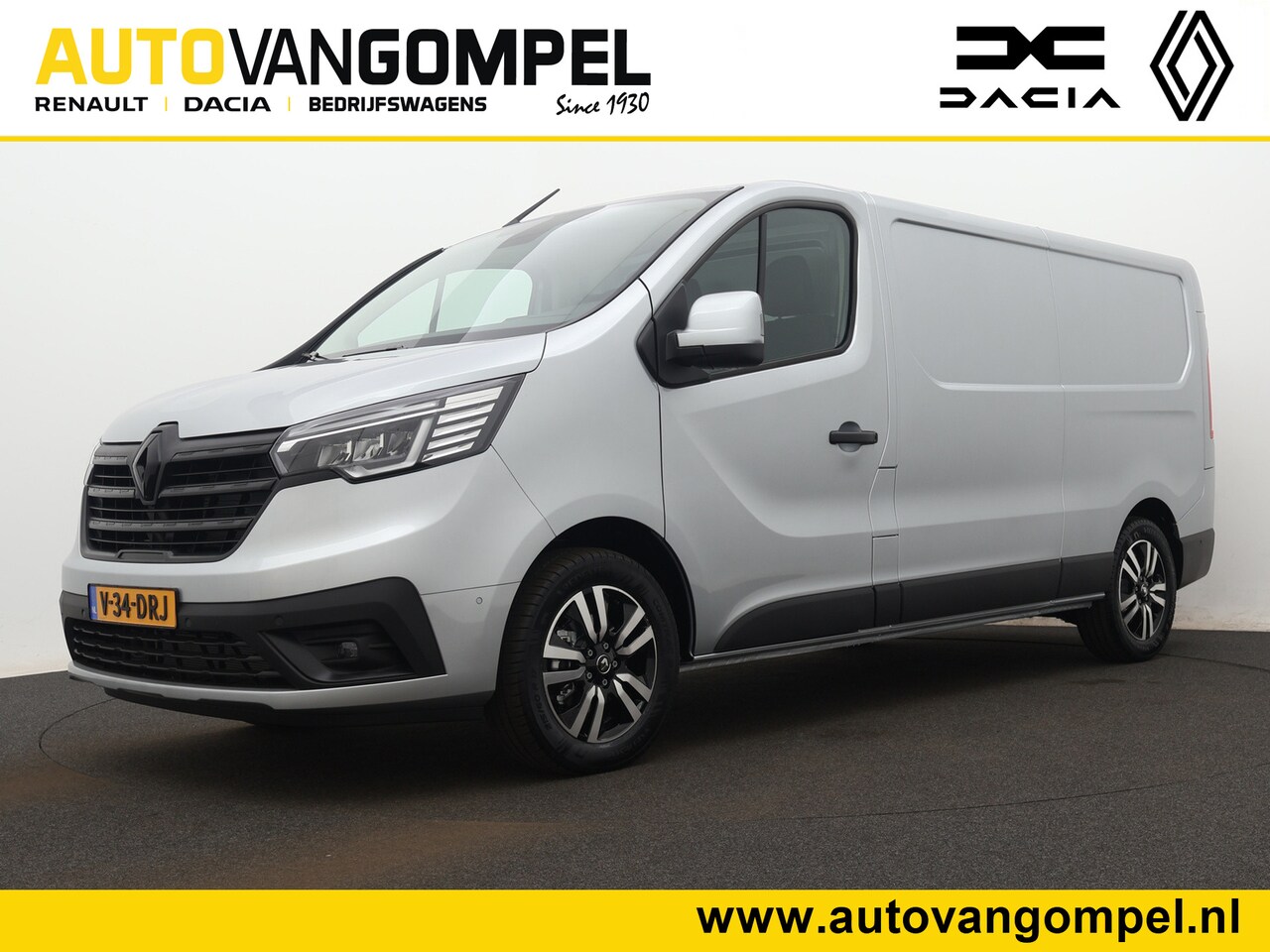 Renault Trafic - 2.0 dCi 130PK T30 L2H1 Work Edition / BLACK EDITION / NAVI / PACK PARKING / CAMERA - AutoWereld.nl