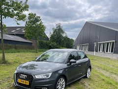 Audi A1 Sportback - 1.4 TFSI Sport S line Edition Zeer nette A1 met weinig km's