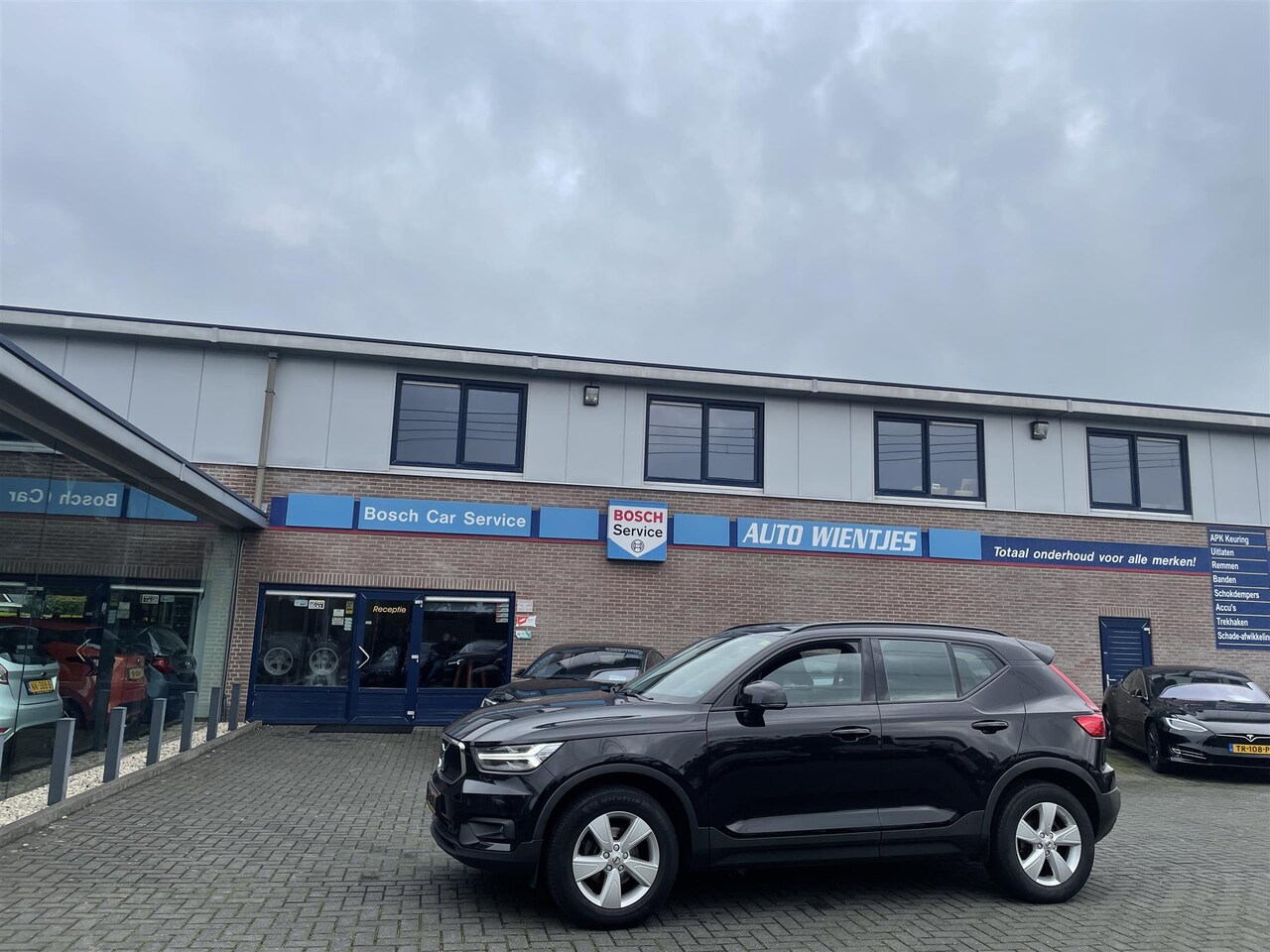 Volvo XC40 - 2.0 D3 110kw | MOMENTUM | LEER | NAVI - AutoWereld.nl