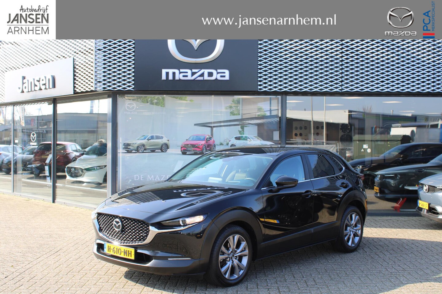 Mazda CX-30 - 2.0 e-SkyActiv-X180 M Hybrid Comfort , Trekhaak, Navi, Apple Carplay, LMV 18 Inch, HUD, Ca - AutoWereld.nl