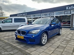 BMW X1 - sDrive18i Executive M-Pakket, Pano, Dealer onderhoud