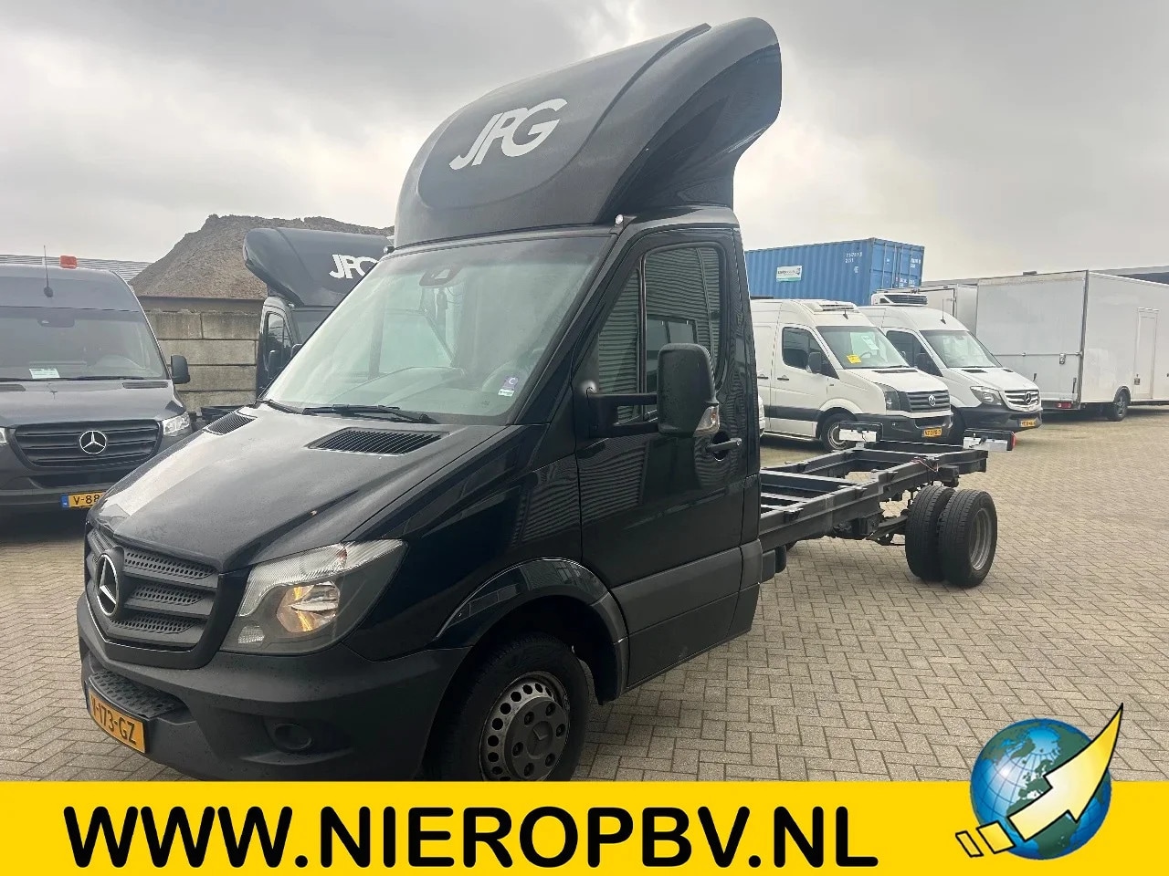 Mercedes-Benz Sprinter - 516CDI Chashi Cabine 432 Wielbasis Automaat Airco Navi Cruisecontrol - AutoWereld.nl