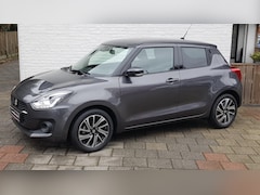 Suzuki Swift - 1.2 5drs stijl Hybrid navi, app cruise , climaat enz