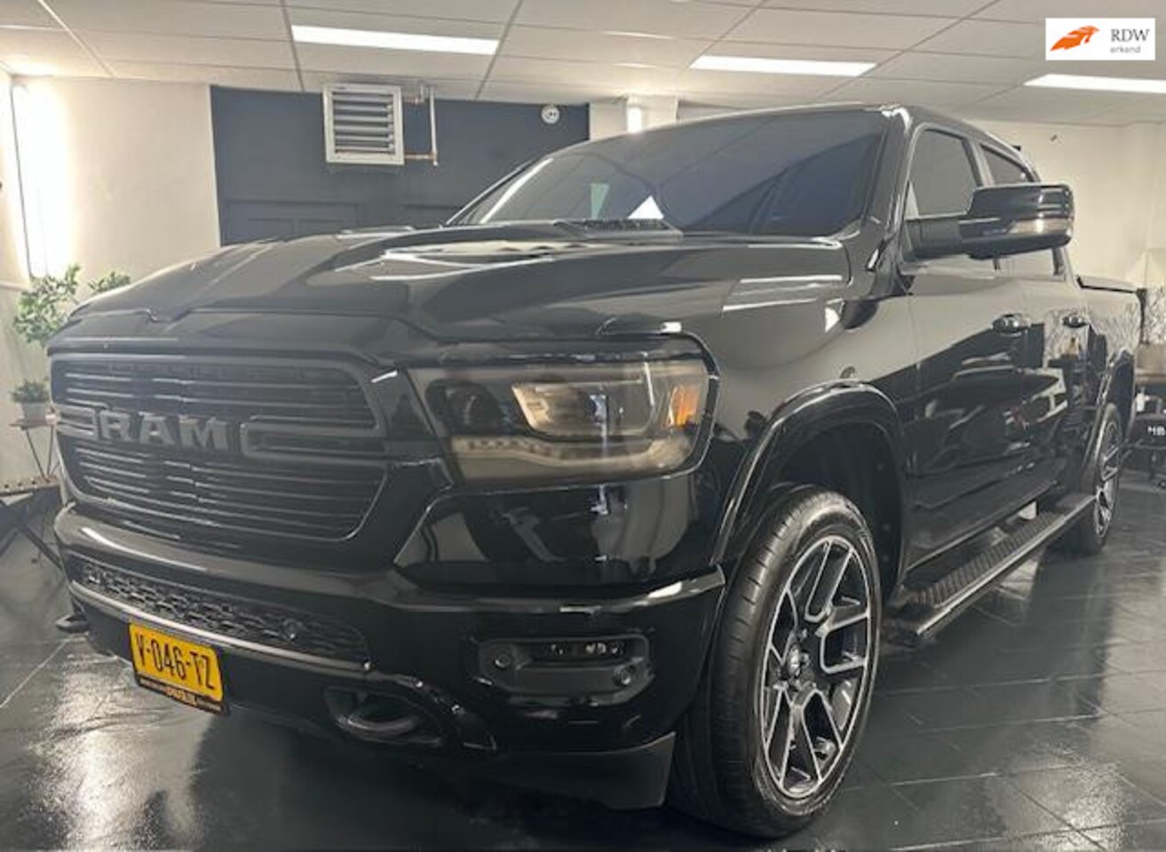 Dodge Ram 1500 - 5.7 V8 Crew Cab 5'7 5.7 V8 Crew Cab 5'7 - AutoWereld.nl