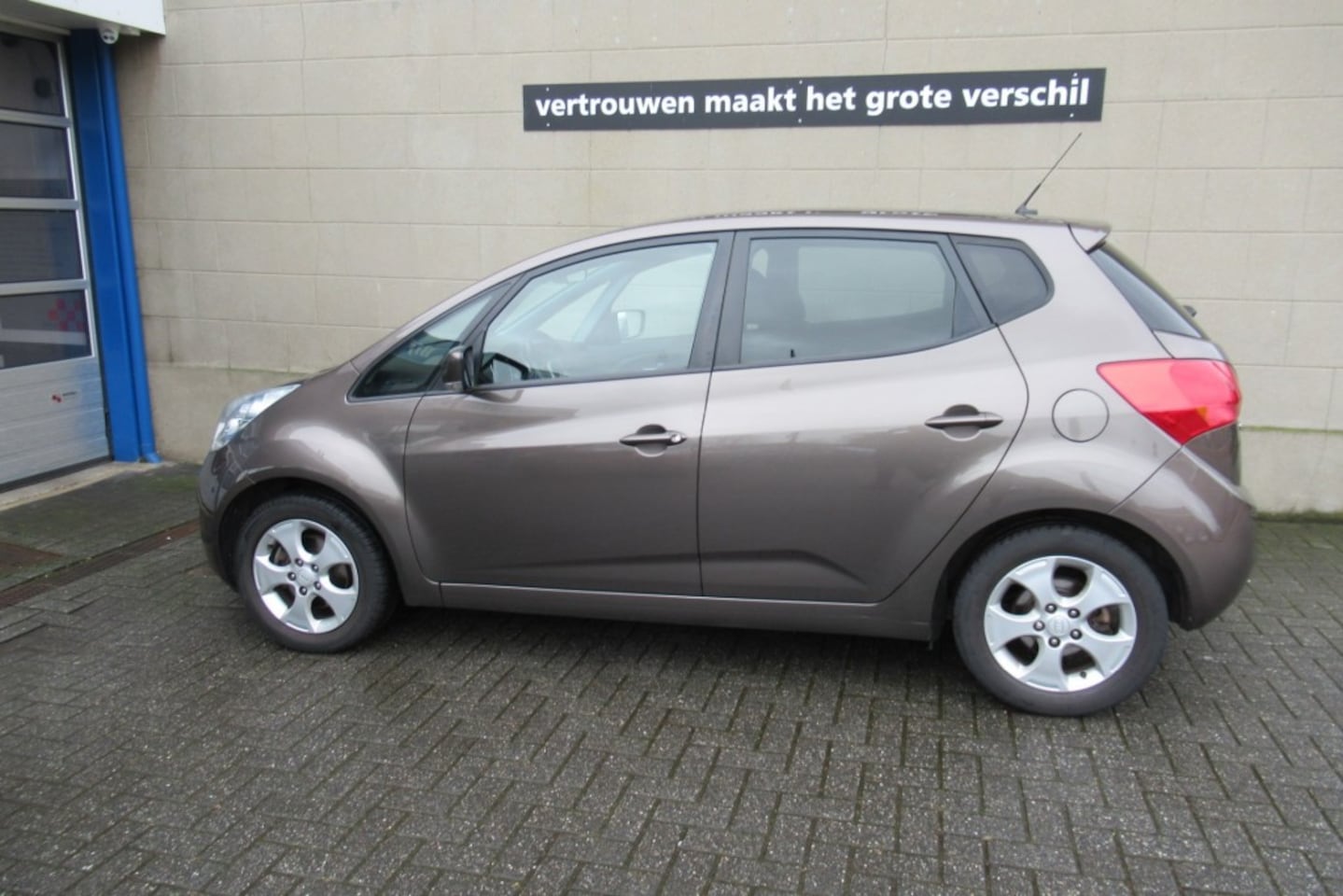 Kia Venga - 1.4 CVVT Plus Pack 1.4 CVVT PLUS PACK - AutoWereld.nl