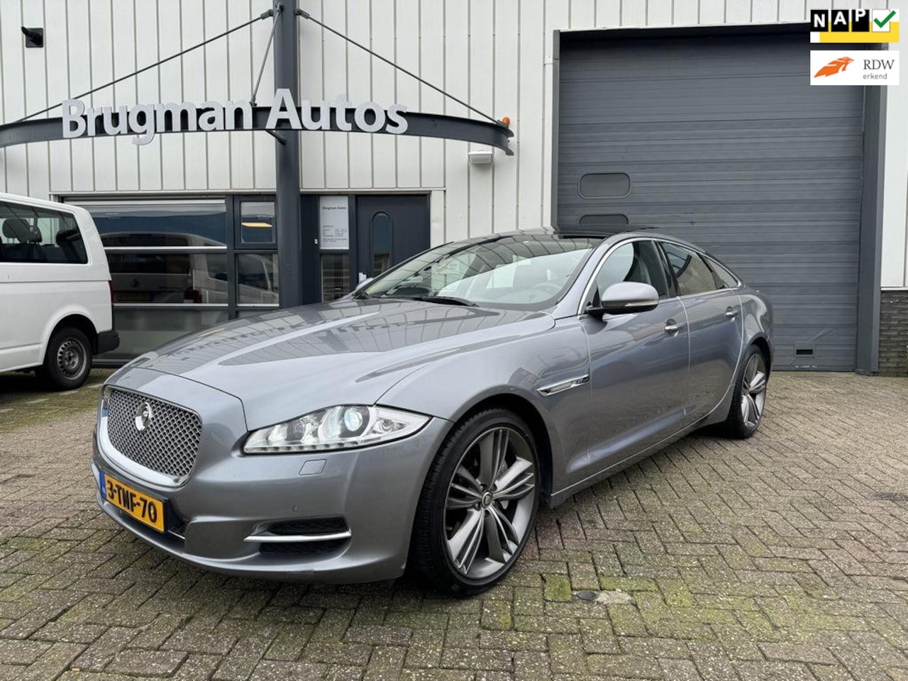 Jaguar XJ - 3.0 V6D Premium Luxury 3.0 V6D Premium Luxury - AutoWereld.nl