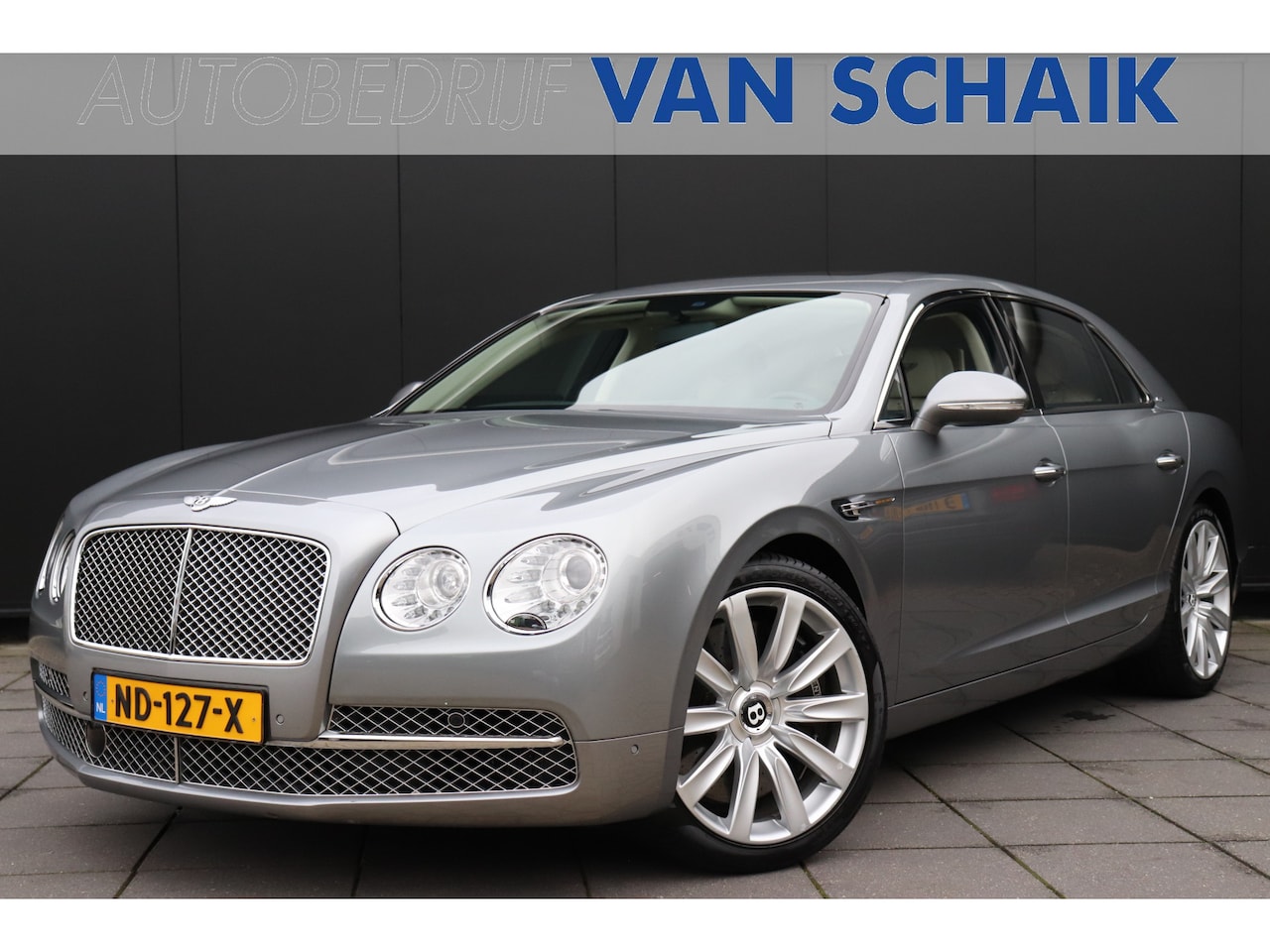 Bentley Flying Spur - 6.0 W12 | LEDER | SCHUIFDAK | KERAMISCH | NAIM SOUNDSYSTEM | ENTERTAINMENT ACHTERIN | STOE - AutoWereld.nl