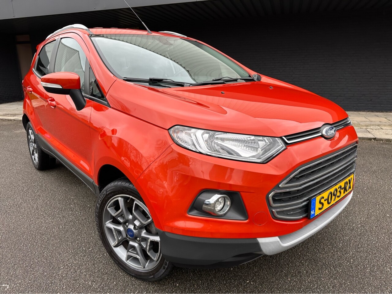 Ford EcoSport - 1.0 EcoB. Titanium - AutoWereld.nl