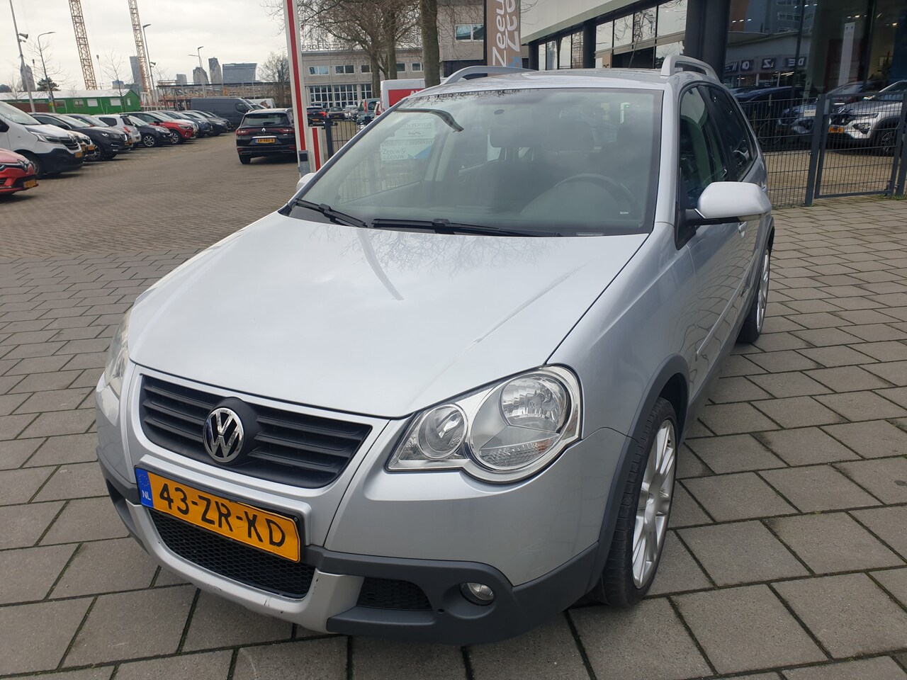 Volkswagen Polo - 1.4-16V Cross 1.4-16V Cross - AutoWereld.nl