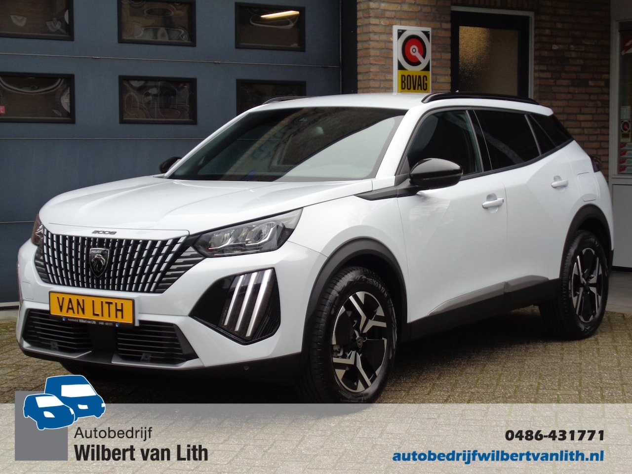 Peugeot 2008 - 1.2 PT 130 Allure | Nieuw Model | Metallic | Navi | Camera | AdapCruise | Keyless - AutoWereld.nl