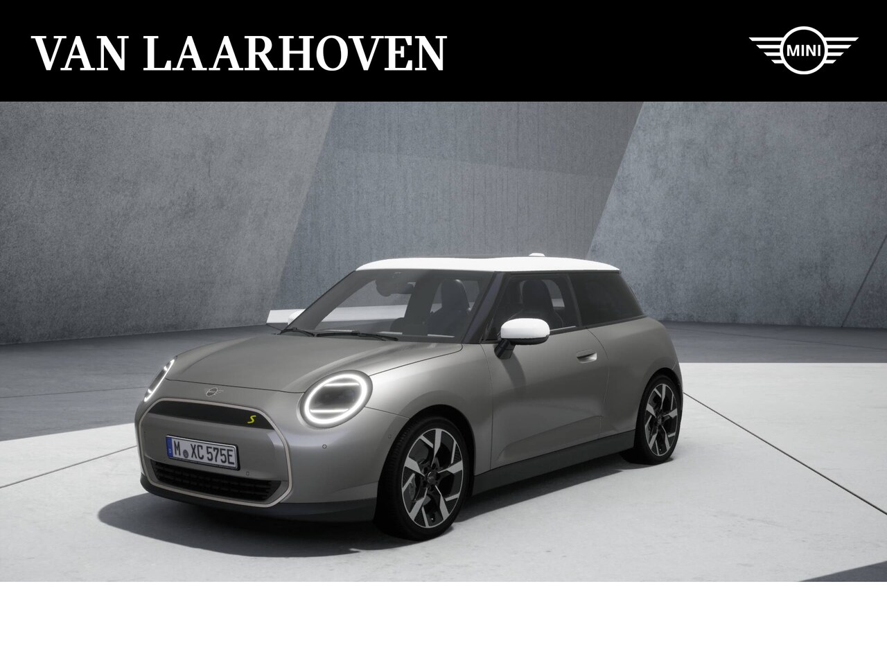 MINI Cooper - SE Favoured 54.2 kWh / Panoramadak / LED / Head-Up / Parking Assistant / Stoelverwarming / - AutoWereld.nl