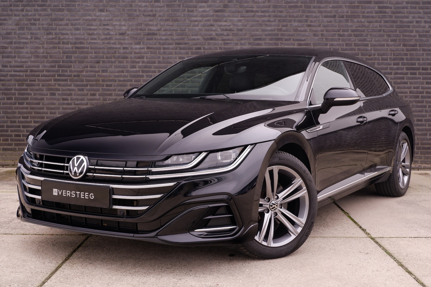 Volkswagen Arteon Shooting Brake - 1.4 TSI eHybrid R-Line Business+ | Virtual cockpit | Trekhaak | LED | Standkachel | - AutoWereld.nl