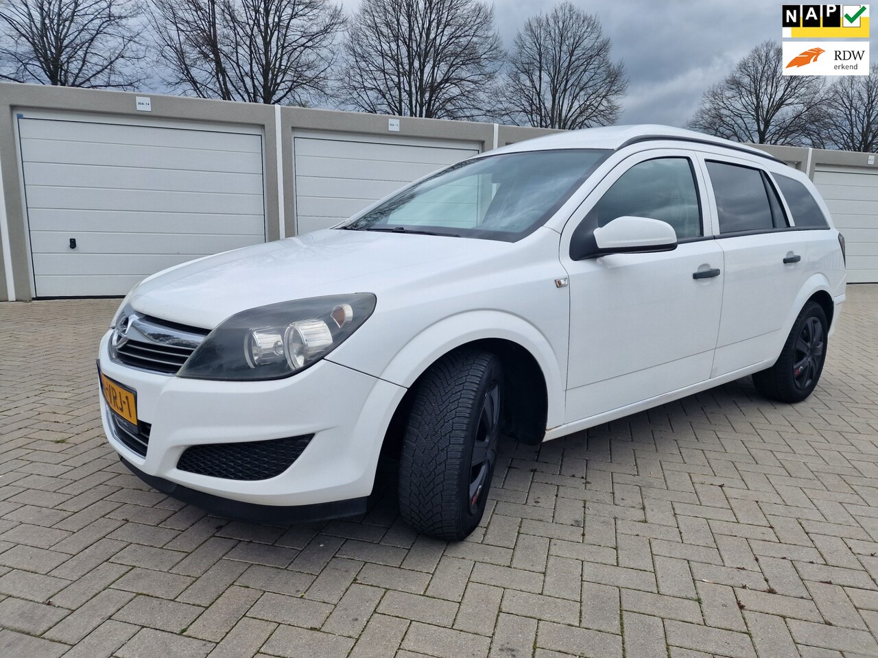 Opel Astra - 1.3 CDTi Enjoy Grijskenteken - AutoWereld.nl