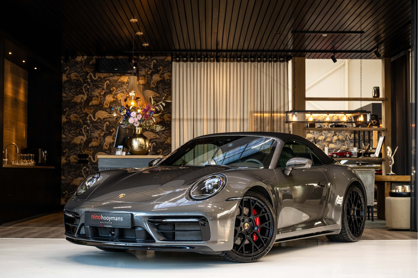 Porsche 911 Cabrio - Carrera 4S | SportDesign | Burmester | PASM | Sport Chrono | Sportuitlaat - AutoWereld.nl