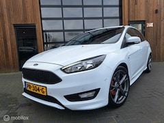 Ford Focus - 1.0 125PK ST LINE NAVIGATIE CRUISE AIRCO